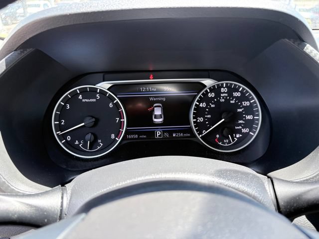 Used 2025 Nissan Sentra SV FWD image 22