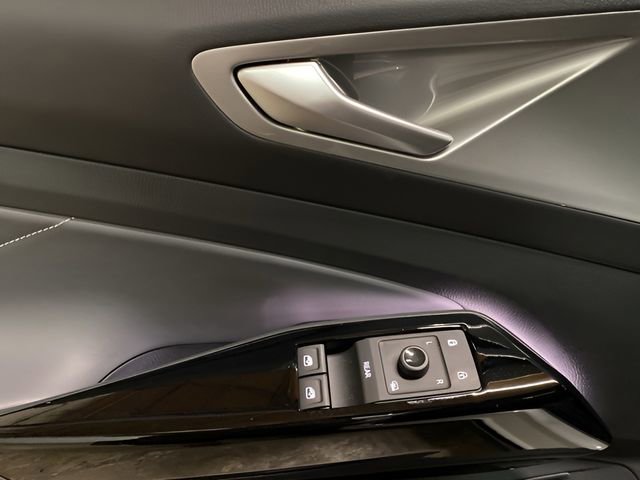 Used 2023 Volkswagen ID.4 Pro S image 27