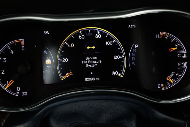 Used 2014 Jeep Grand Cherokee Overland w/ Advanced Technology Group image 30