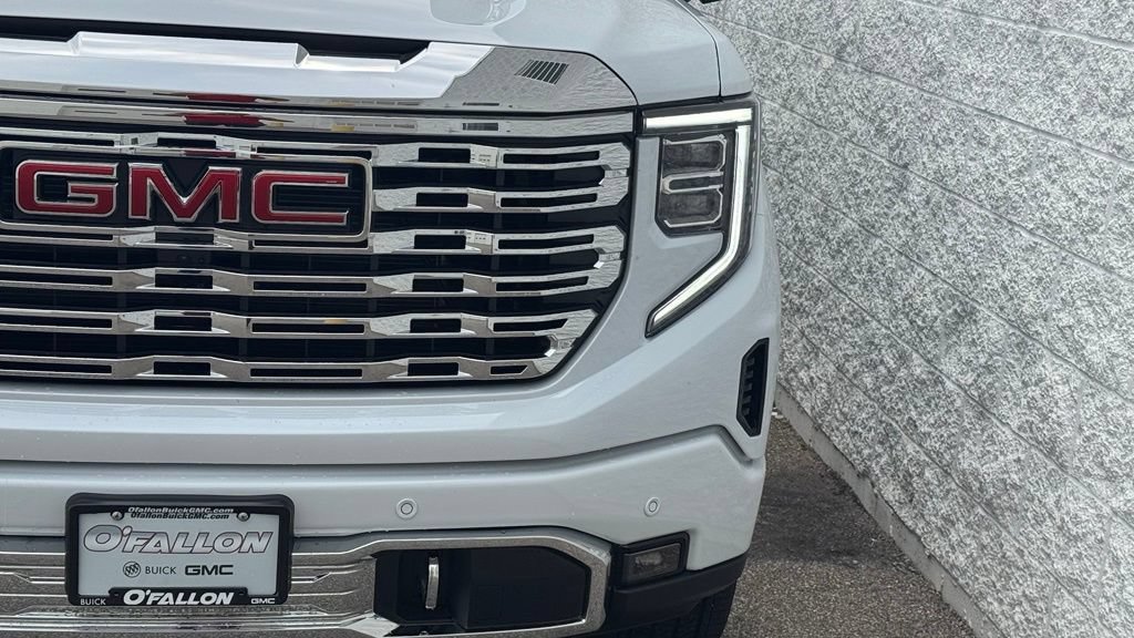 Used 2026 GMC Sierra 1500 Denali w/ Denali Reserve Package AWD/4WD image 11