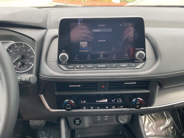 Used 2026 Nissan Rogue SV AWD/4WD image 19