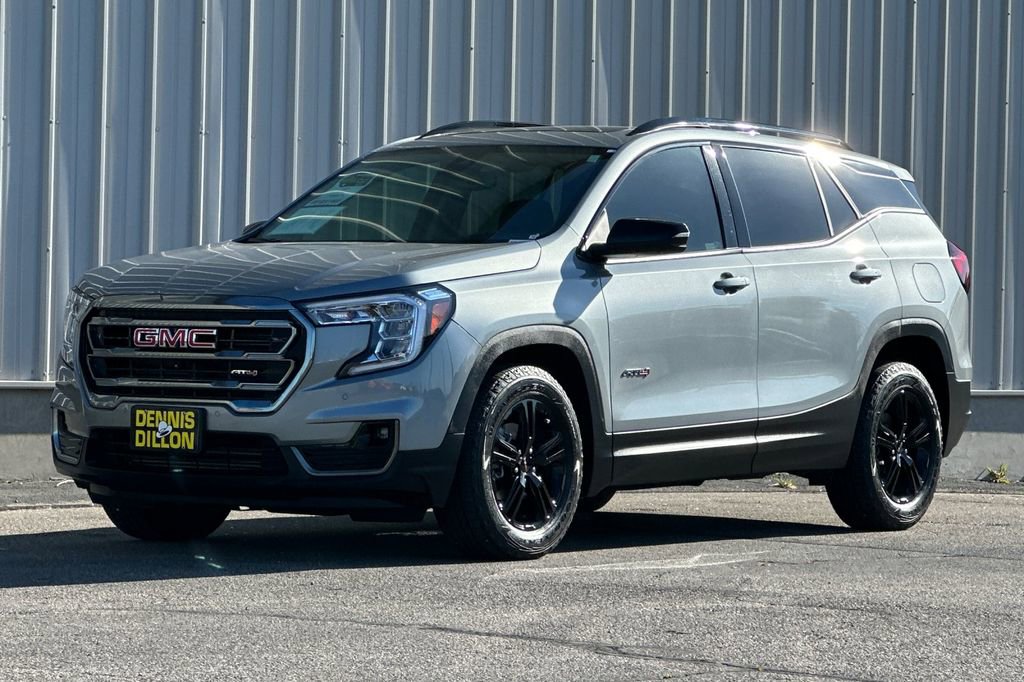 Used 2024 GMC Terrain AT4 w/ Infotainment Package II AWD/4WD image 8