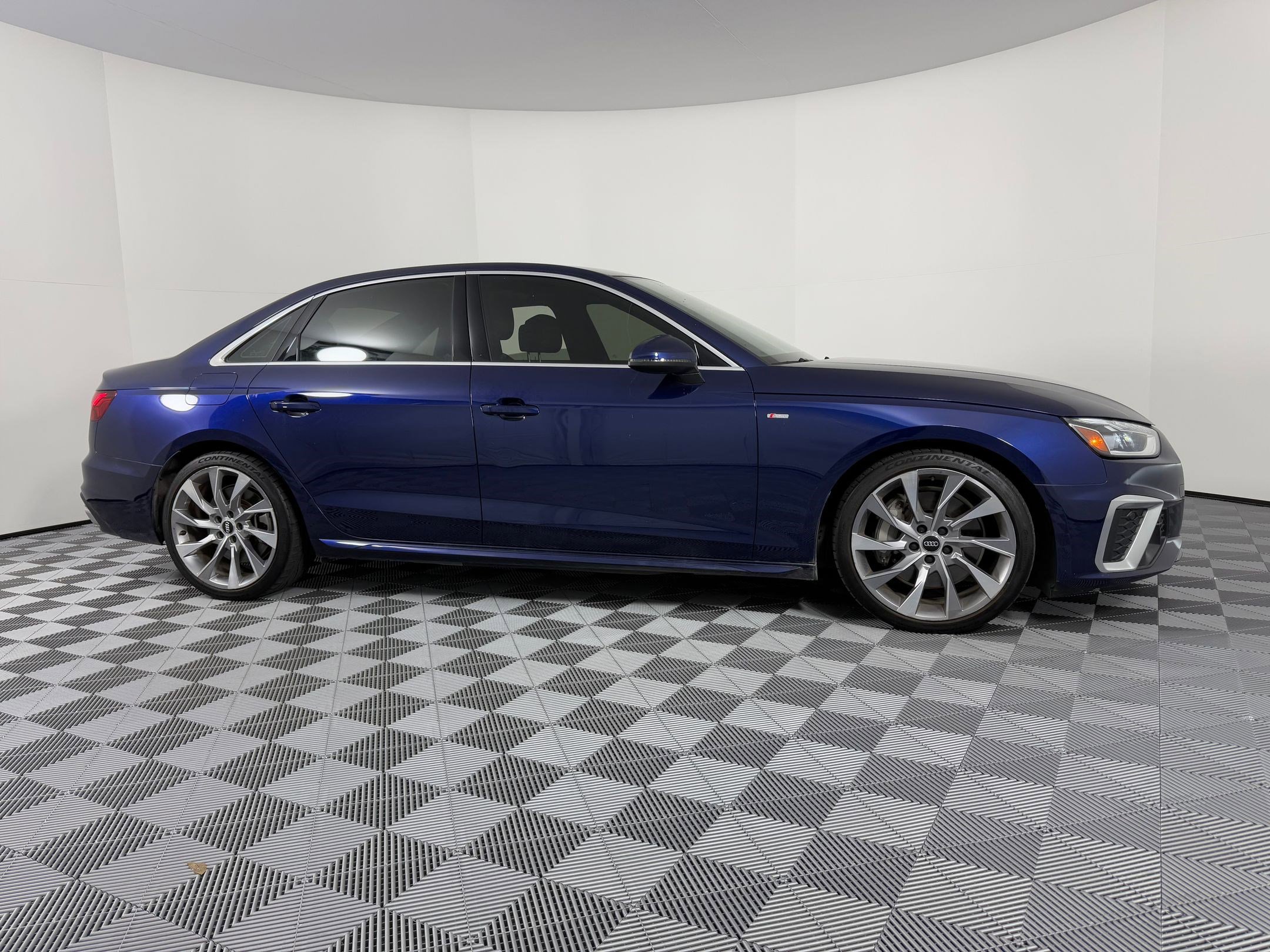 Used 2020 Audi A4 2.0T Premium Plus w/ Premium Plus Package image 8