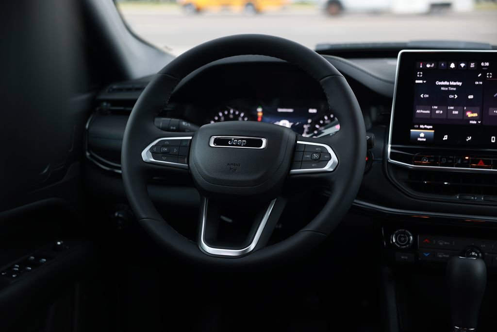 New 2026 Jeep Compass Latitude image 22