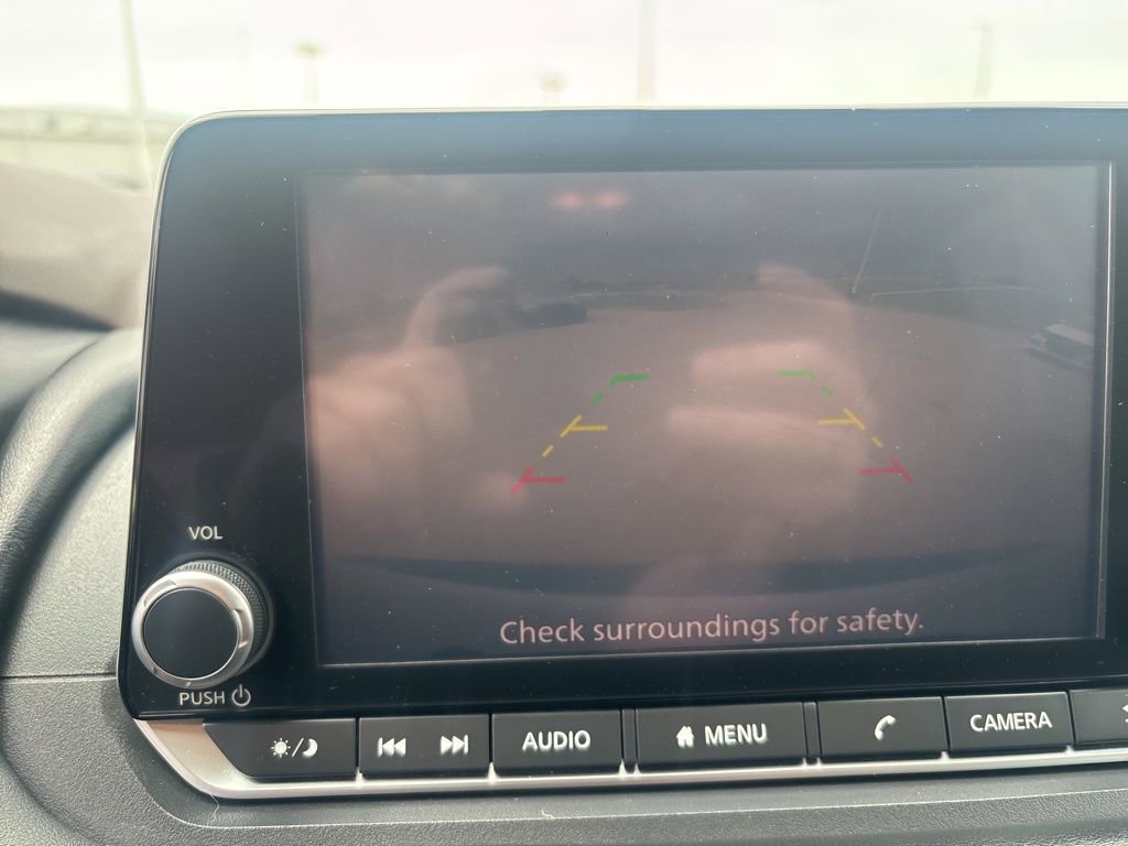 Used 2022 Nissan Rogue SV AWD/4WD image 16