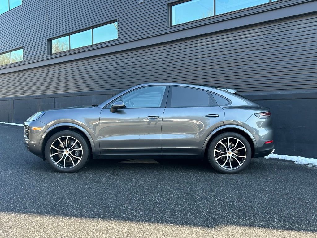 Certified 2025 Porsche Cayenne Coupe image 7