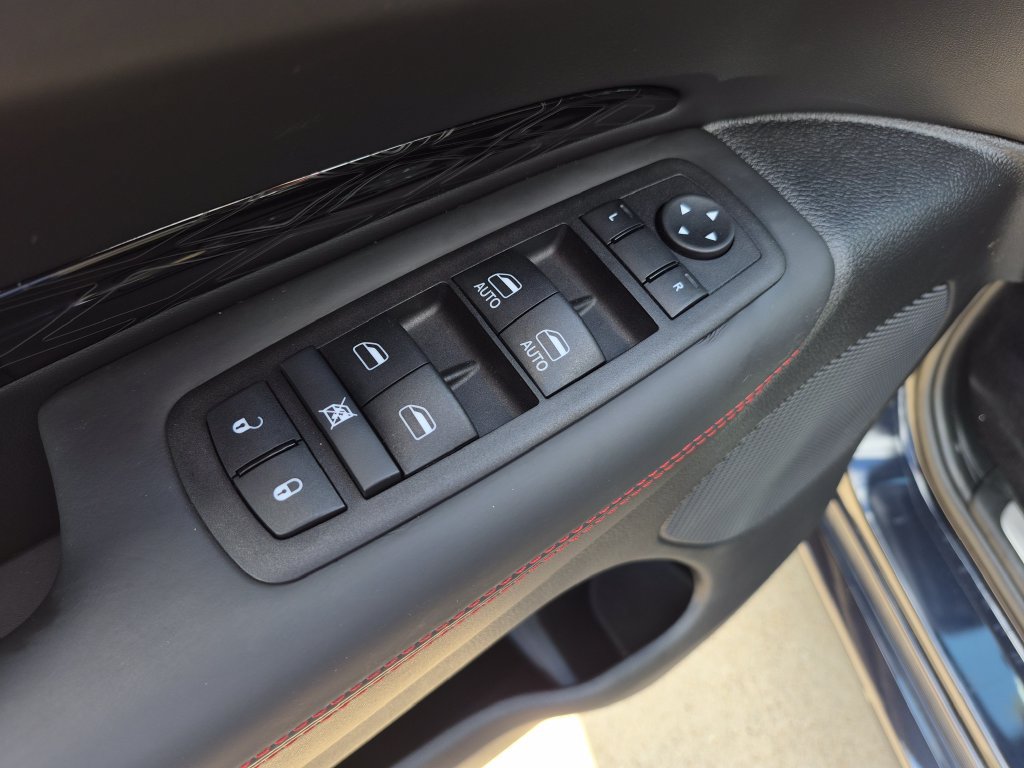 Used 2025 Dodge Durango GT AWD/4WD image 19