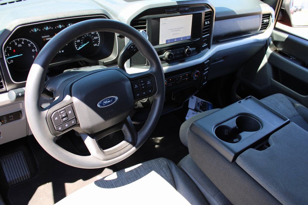 Used 2023 Ford F150 XLT image 2