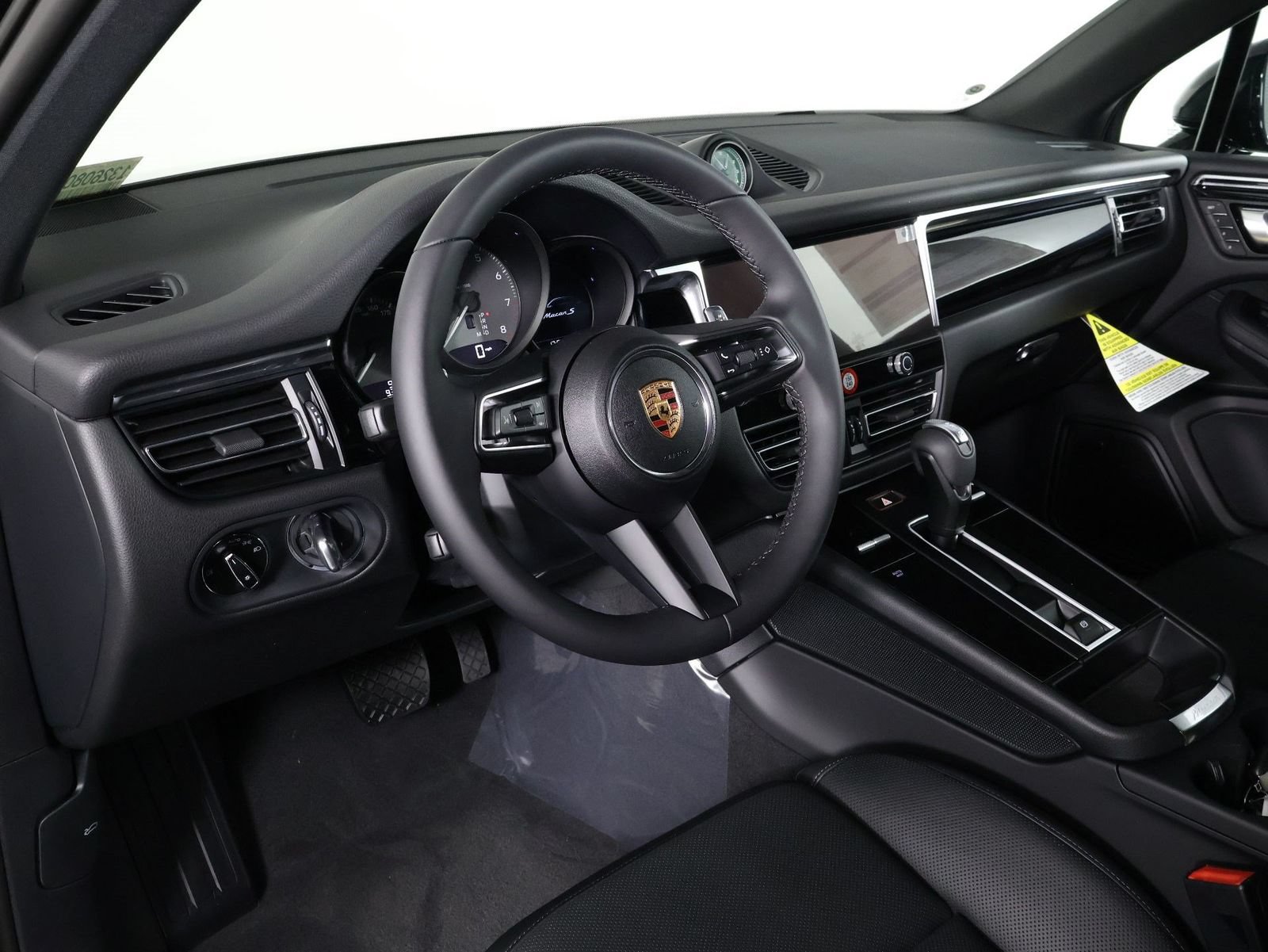 New 2026 Porsche Macan S AWD/4WD image 4