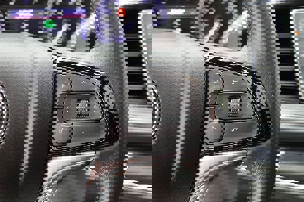 Used 2022 Buick Enclave Essence w/ Experience Buick Package image 22