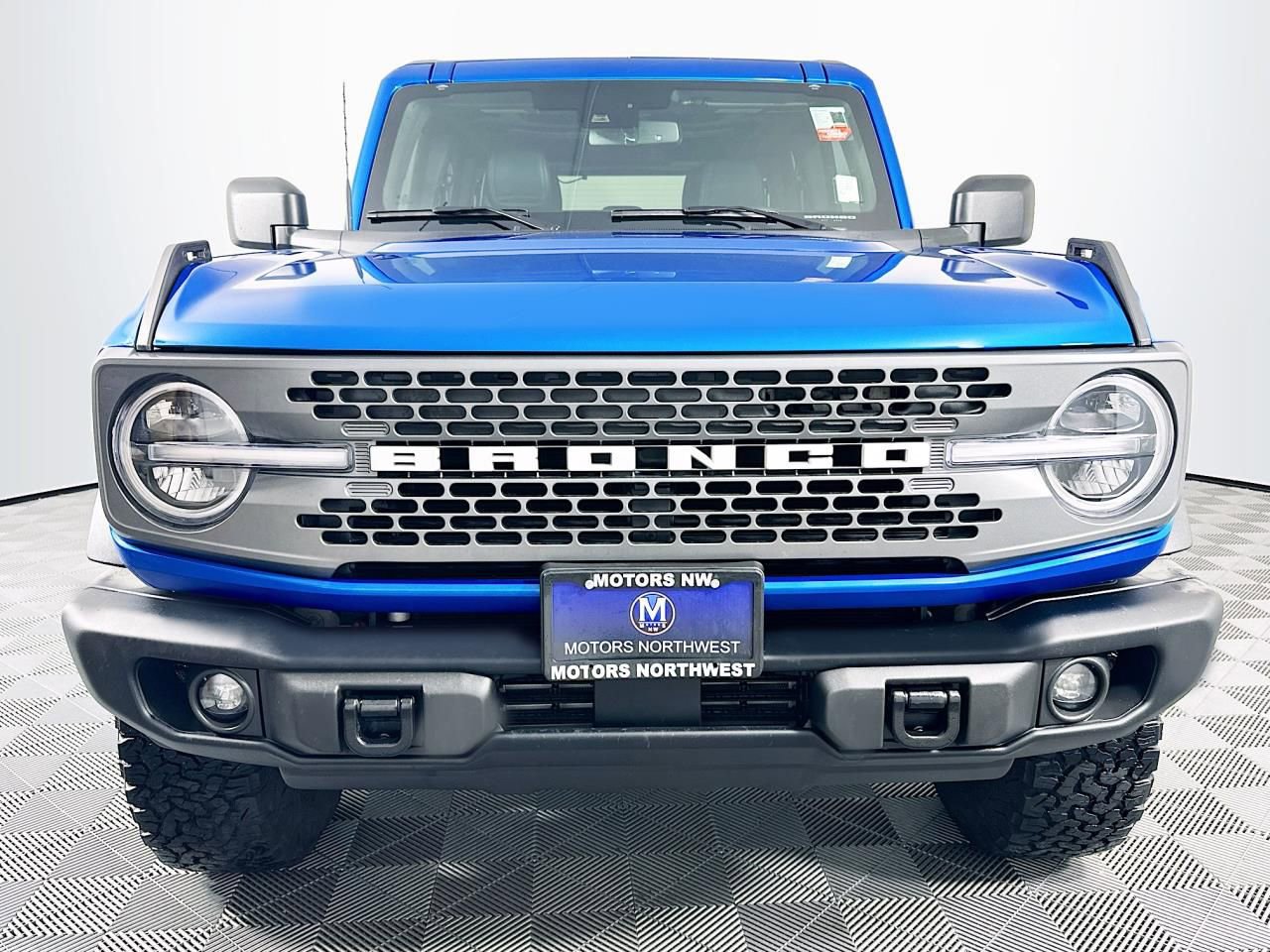 Used 2025 Ford Bronco Badlands image 3