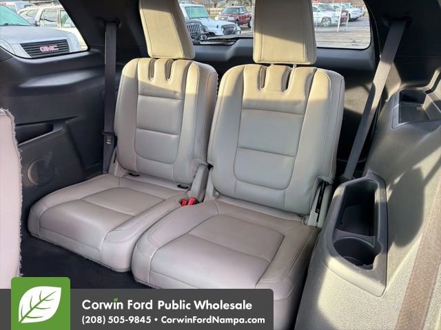 Used 2013 Ford Explorer XLT image 29