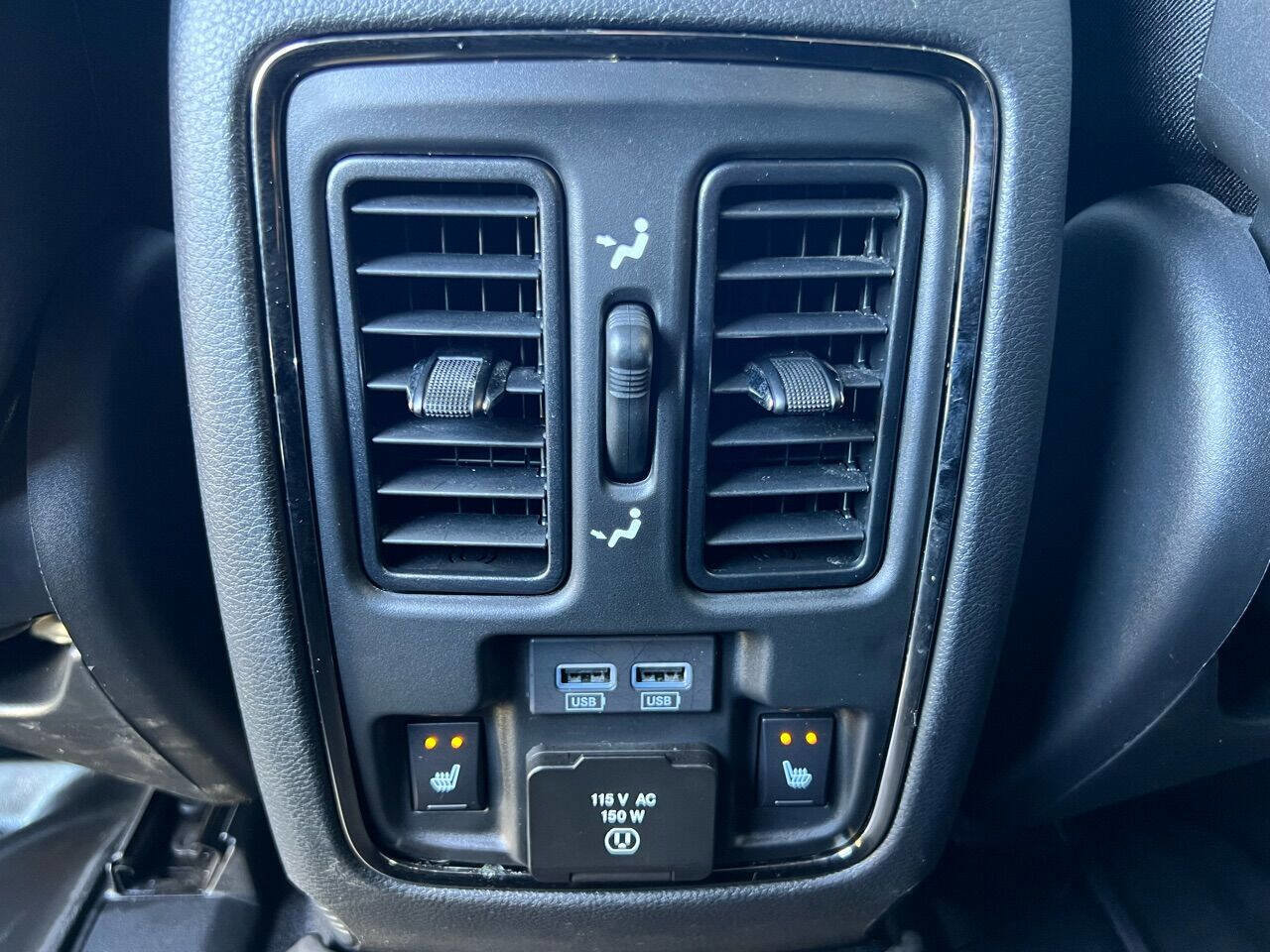 Used 2019 Dodge Durango R/T w/ Technology Group image 34