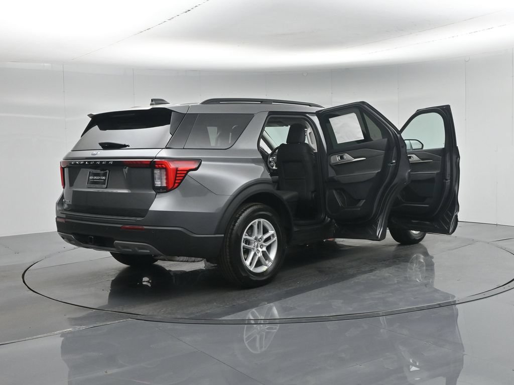 New 2026 Ford Explorer Active w/ Active Comfort Package RWD image 30
