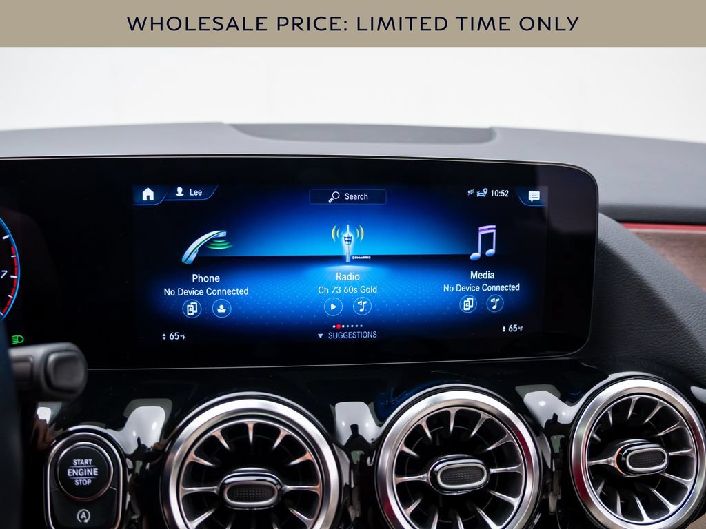 Used 2023 Mercedes-Benz GLA 250 4MATIC w/ Premium Package image 24