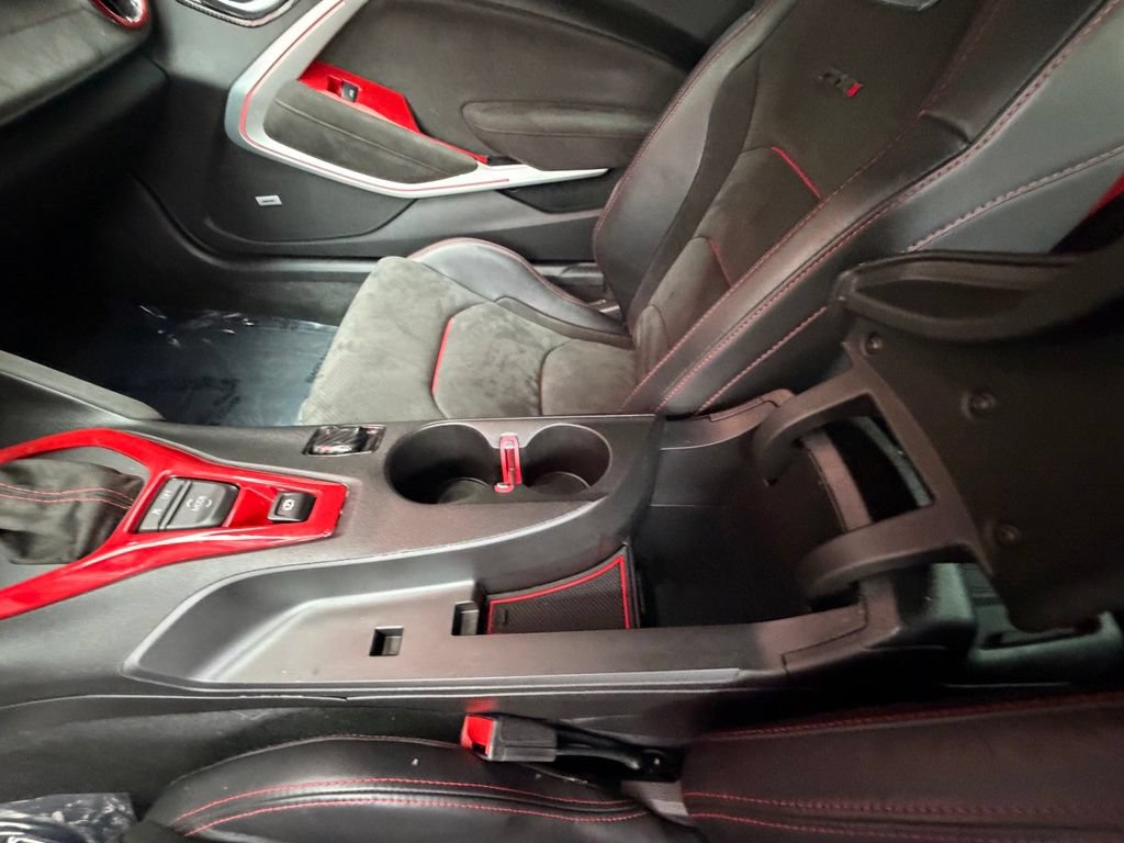 Used 2019 Chevrolet Camaro ZL1 RWD image 24