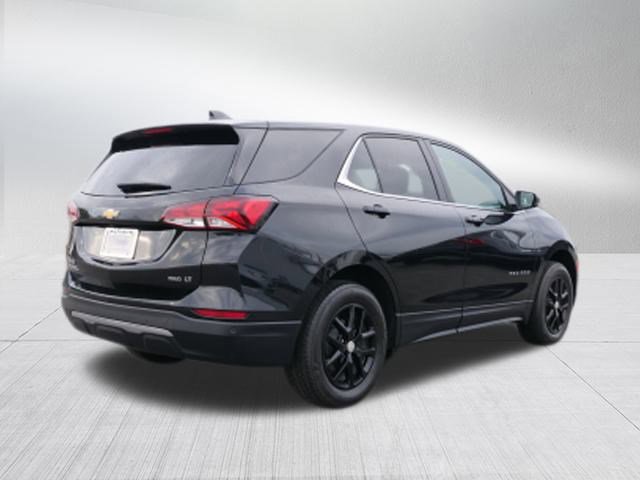 Used 2023 Chevrolet Equinox LT w/ Driver Convenience Package image 3