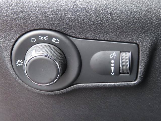 Certified 2022 Jeep Compass Sport AWD/4WD image 17