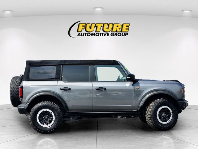 Used 2023 Ford Bronco Badlands image 3
