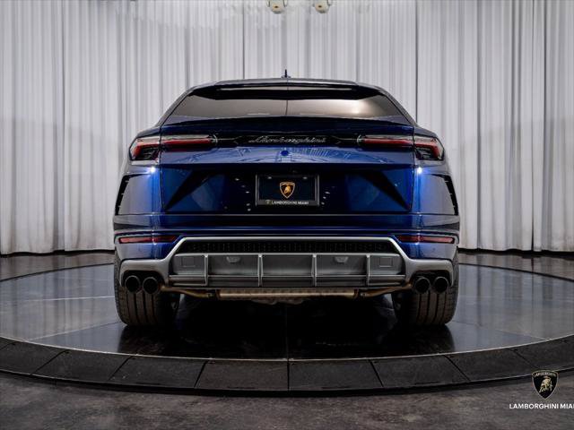 Used 2020 Lamborghini Urus AWD/4WD image 10
