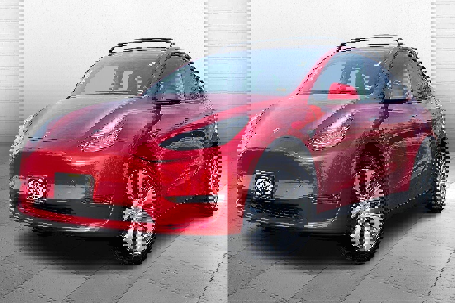 Used 2021 Tesla Model Y Long Range image 12