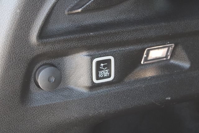 Used 2023 Jeep Grand Cherokee L Laredo AWD/4WD image 43