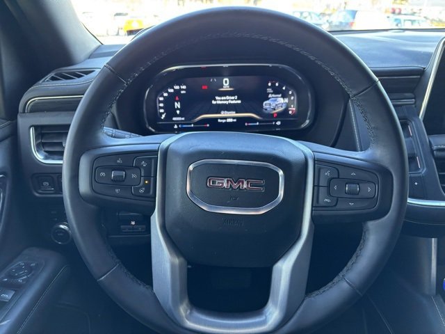Used 2024 GMC Yukon XL SLT w/ SLT Premium Package image 13