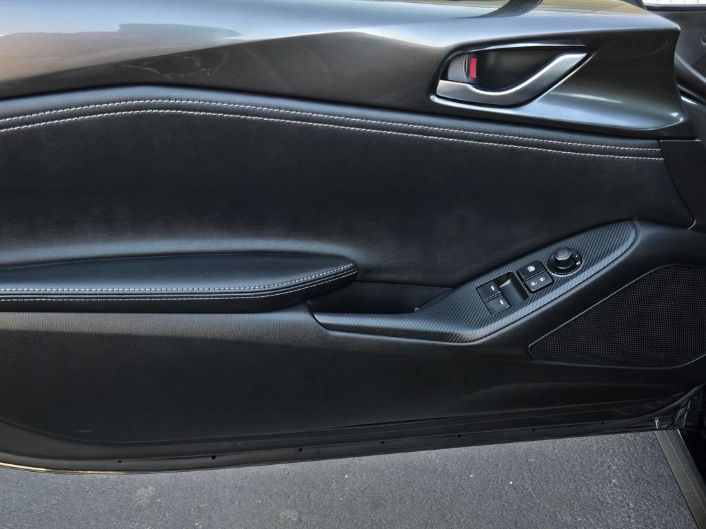 Certified 2025 MAZDA MX-5 Miata Grand Touring RWD image 11
