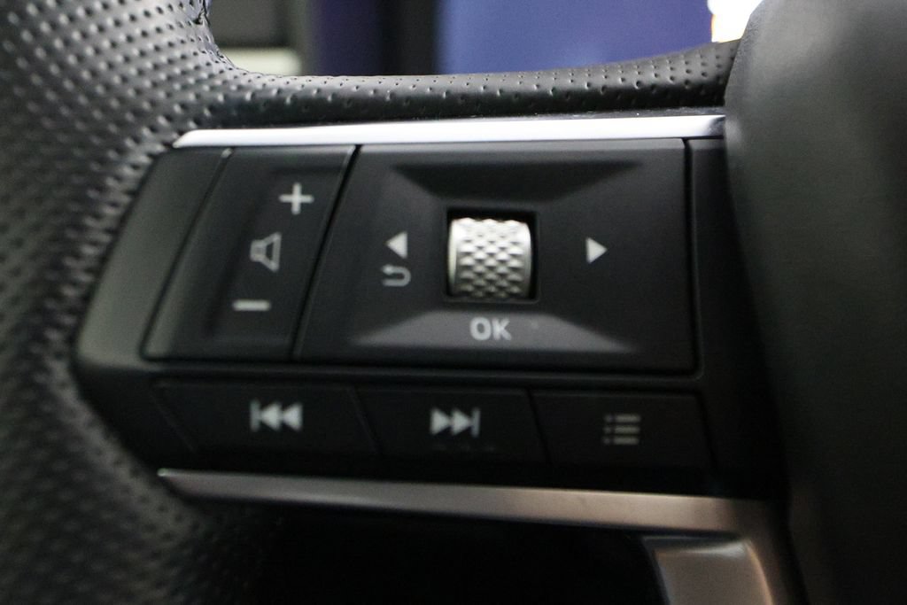 Used 2025 Mitsubishi Outlander SE AWD/4WD image 21