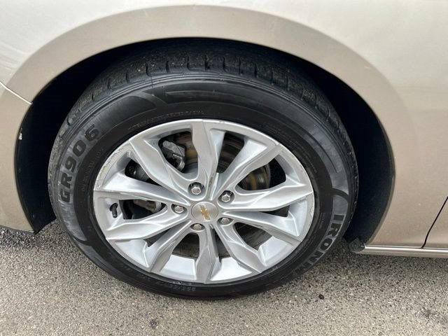Used 2023 Chevrolet Malibu LT w/ Driver Confidence Package FWD image 46