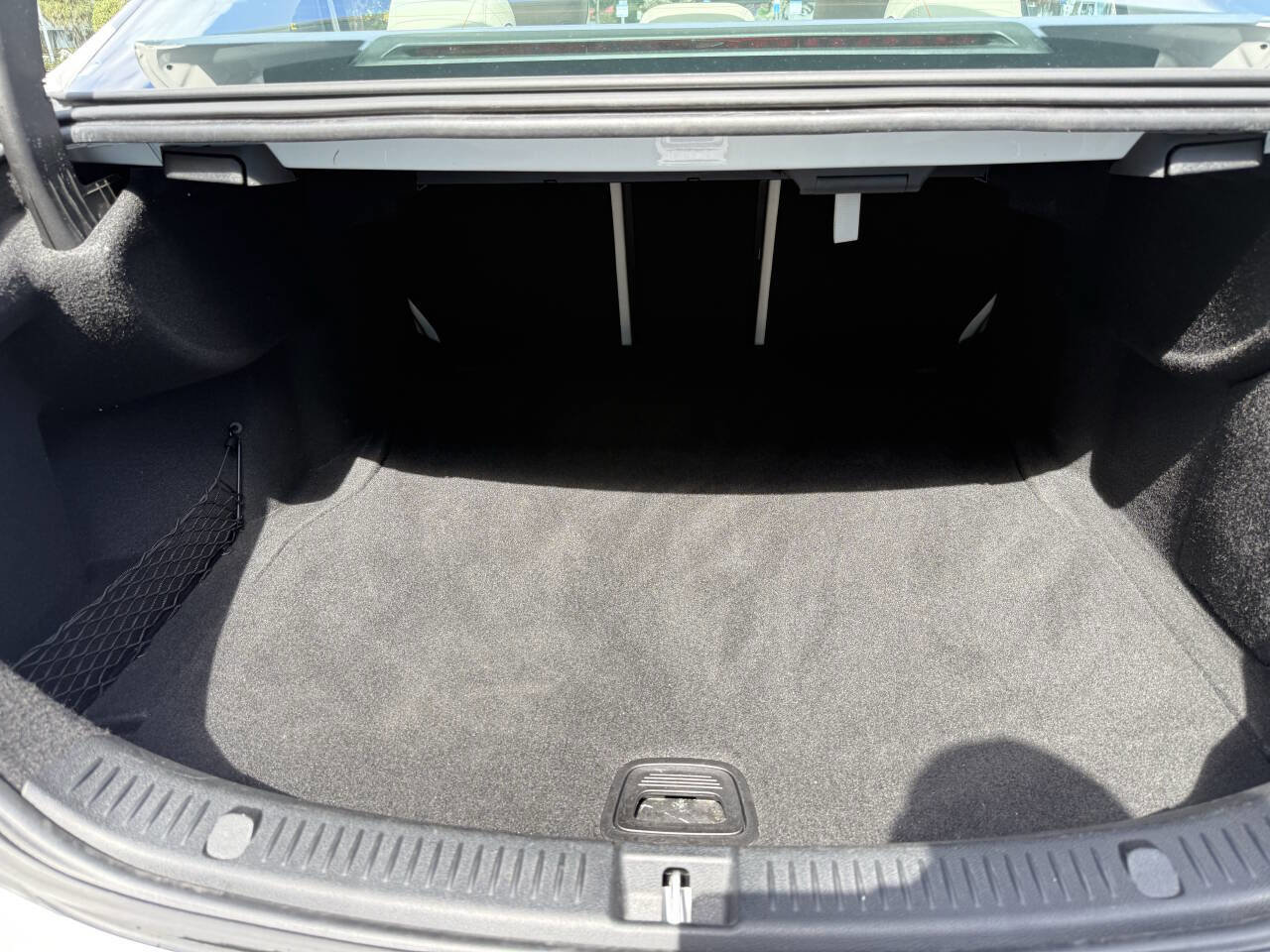 Used 2017 Mercedes-Benz E 300 4MATIC image 32