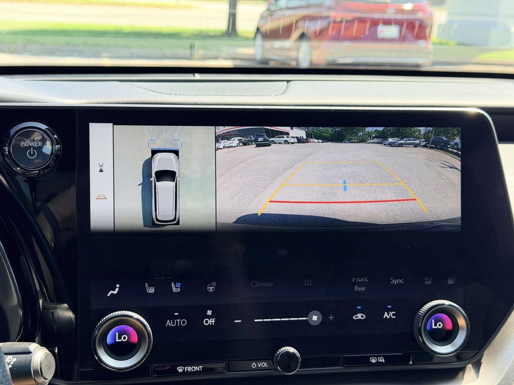 Used 2024 Lexus TX 500h AWD w/ Technology Package image 4