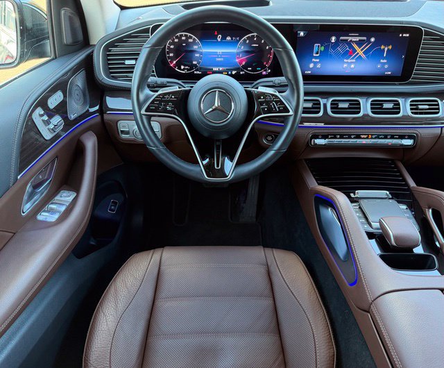Used 2024 Mercedes-Benz GLE 350 4MATIC image 11