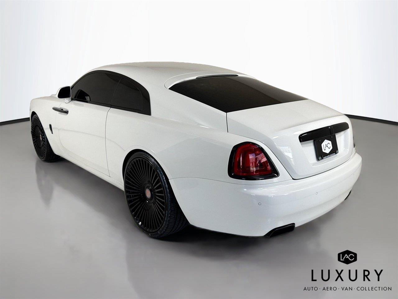 Used 2016 Rolls-Royce Wraith RWD image 8