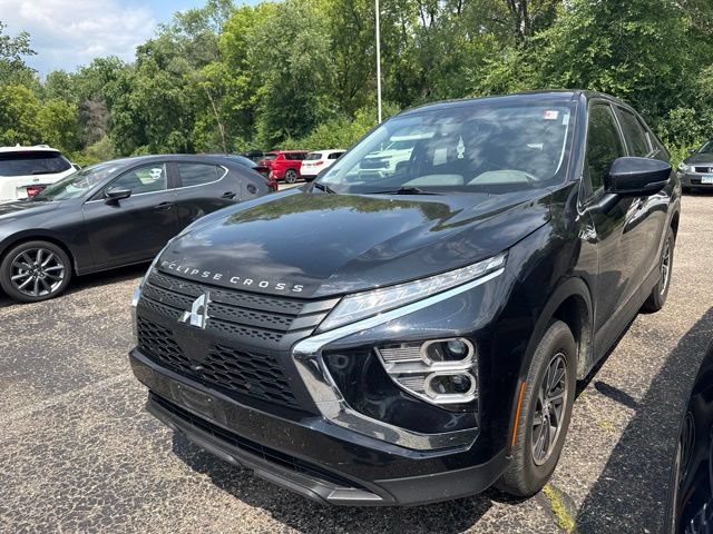 Used 2023 Mitsubishi Eclipse Cross ES AWD/4WD image 4