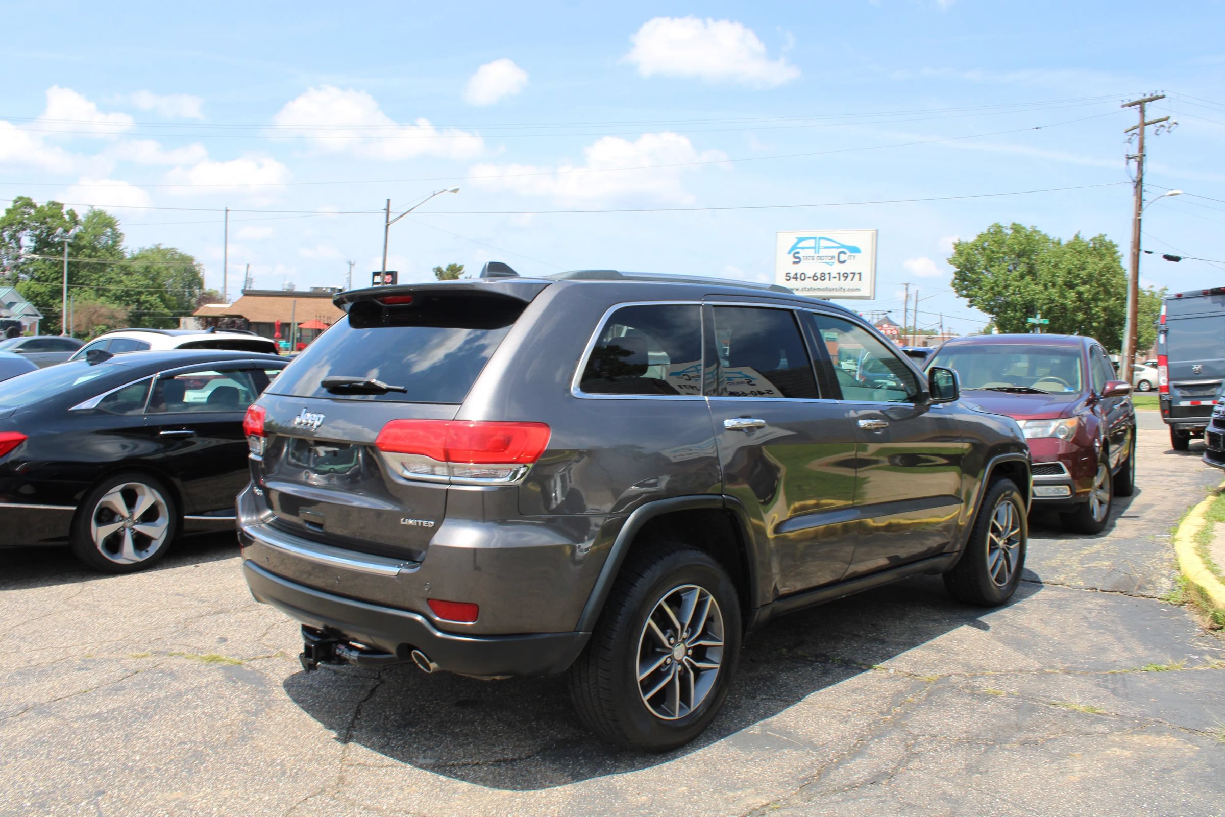 Used 2017 Jeep Grand Cherokee Limited AWD/4WD image 20