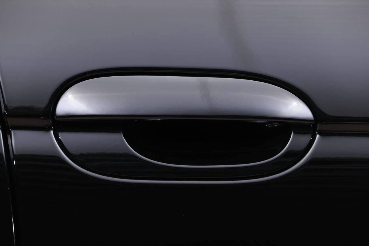 Used 2002 BMW M5 image 38