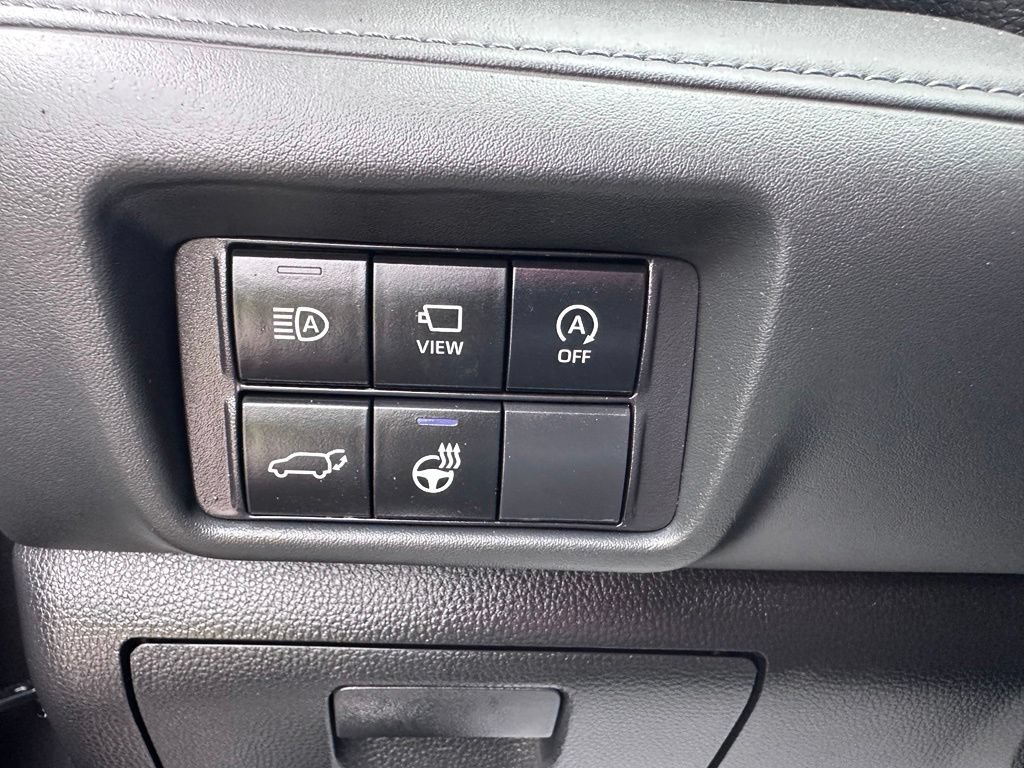 Certified 2024 Toyota Highlander Platinum AWD/4WD image 15