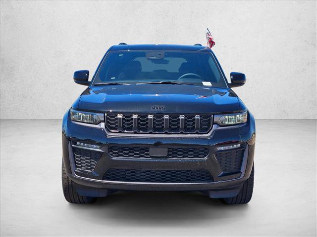 New 2026 Jeep Grand Cherokee Limited w/ Limited Altitude Package AWD/4WD image 6