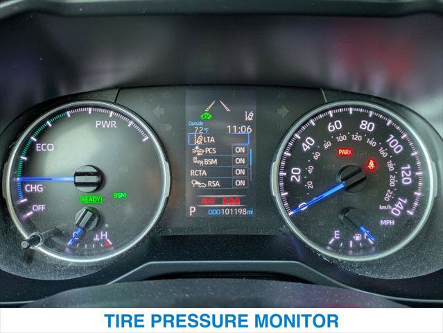 Used 2020 Toyota RAV4 LE image 16