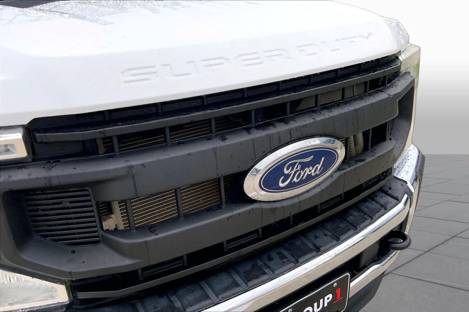 Used 2021 Ford F250 XL w/ Power Equipment Group AWD/4WD image 29