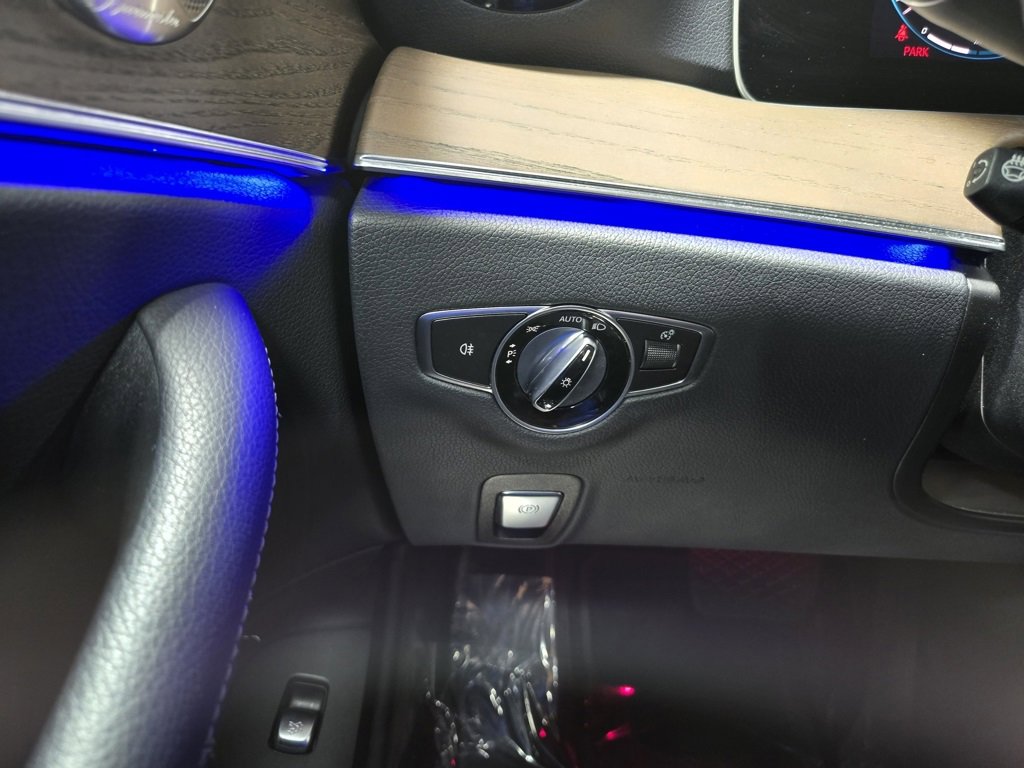 Used 2022 Mercedes-Benz E 350 4MATIC Sedan image 15