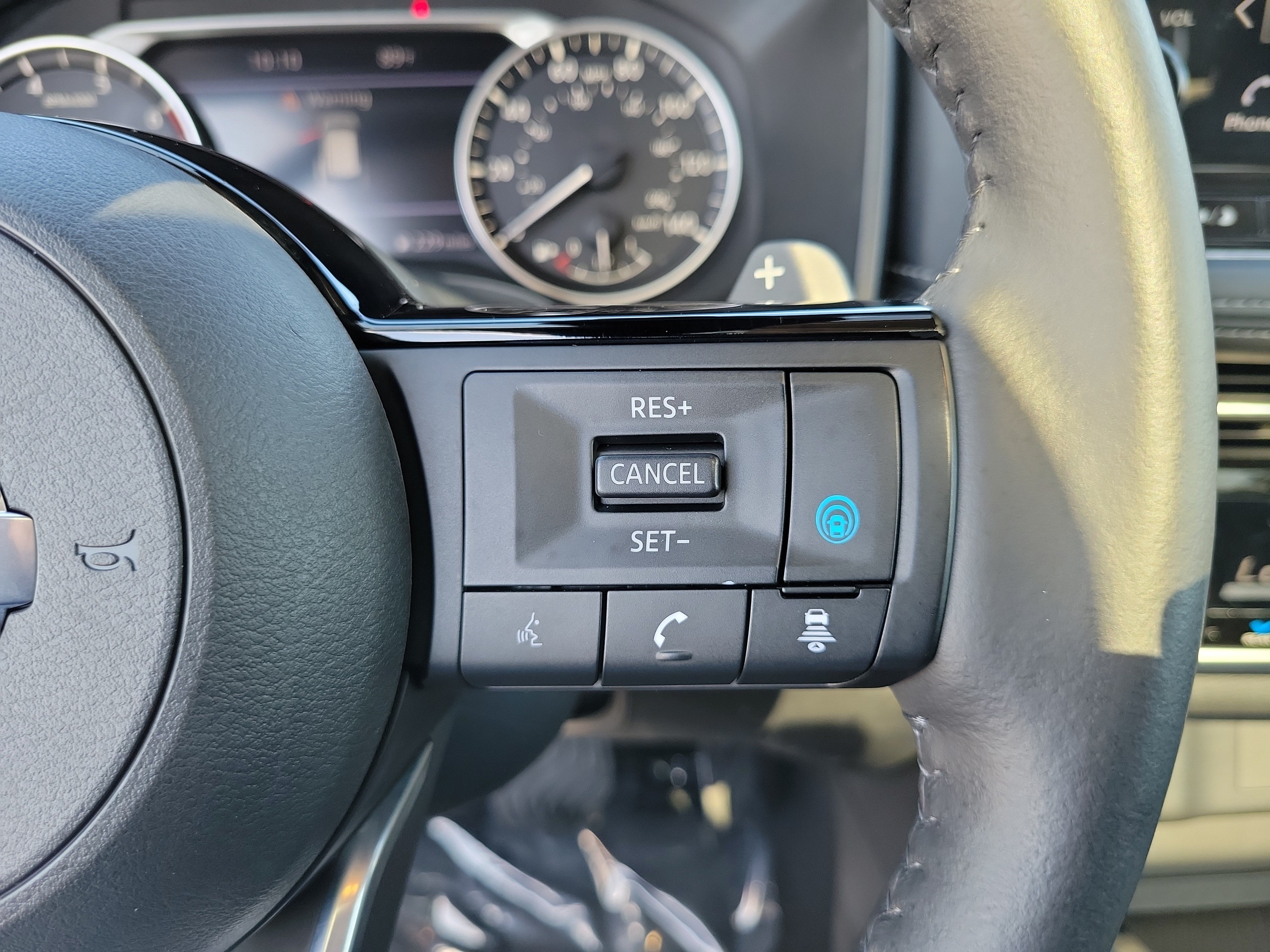 Used 2021 Nissan Rogue SL w/ Premium Package FWD image 29