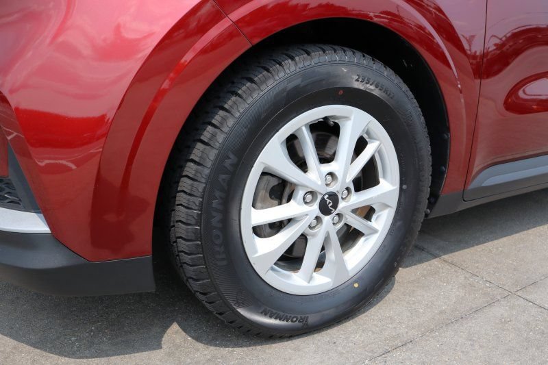 Used 2022 Kia Carnival LX FWD image 8