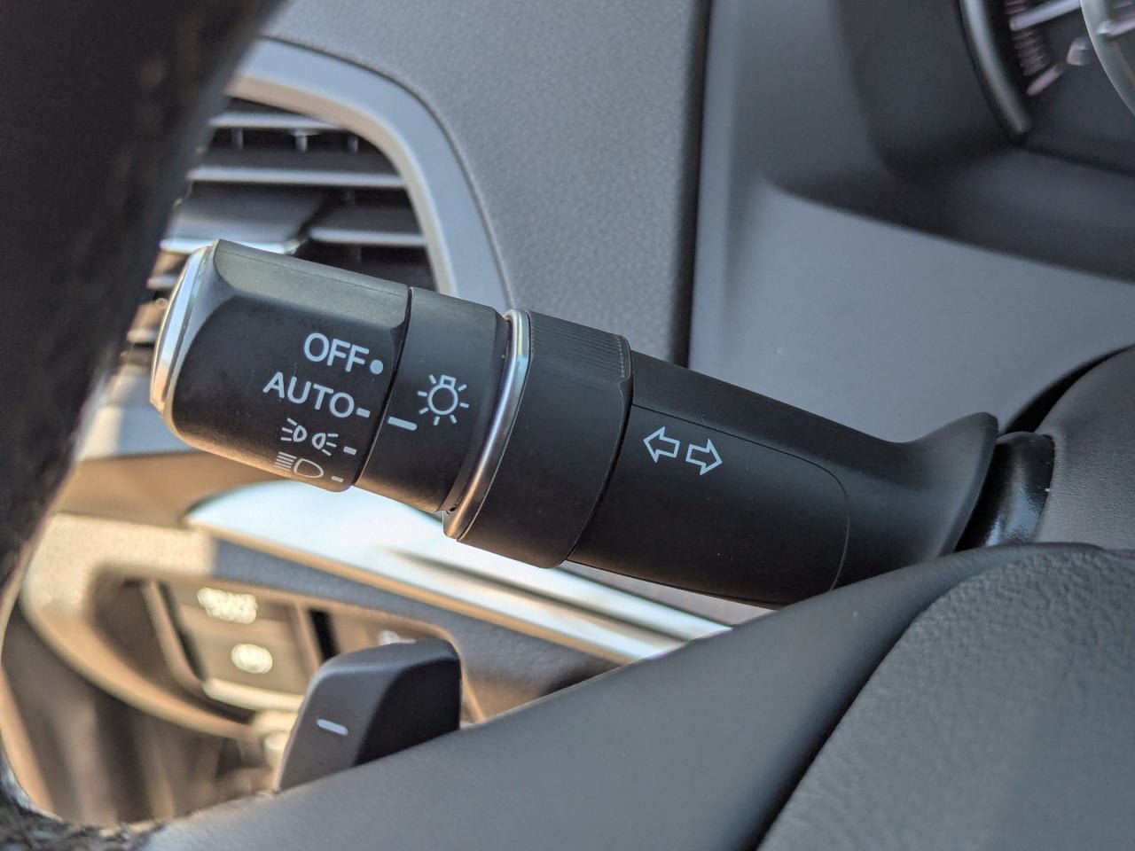 Used 2020 Acura MDX w/ Technology Package FWD image 33