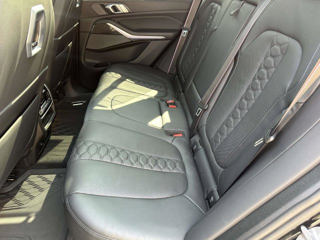 Used 2025 BMW X5 M Competition w/ Executive Package AWD/4WD image 16