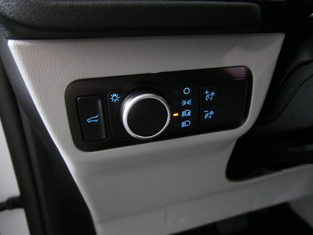 Used 2026 Ford Escape Active w/ Cold Weather Package AWD/4WD image 19