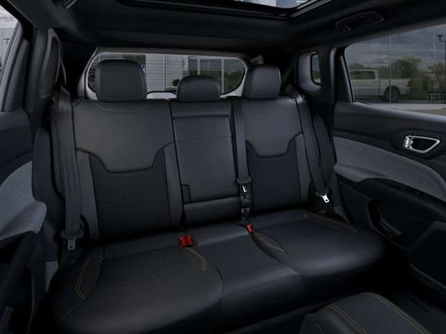 New 2026 Jeep Compass Latitude AWD/4WD image 22