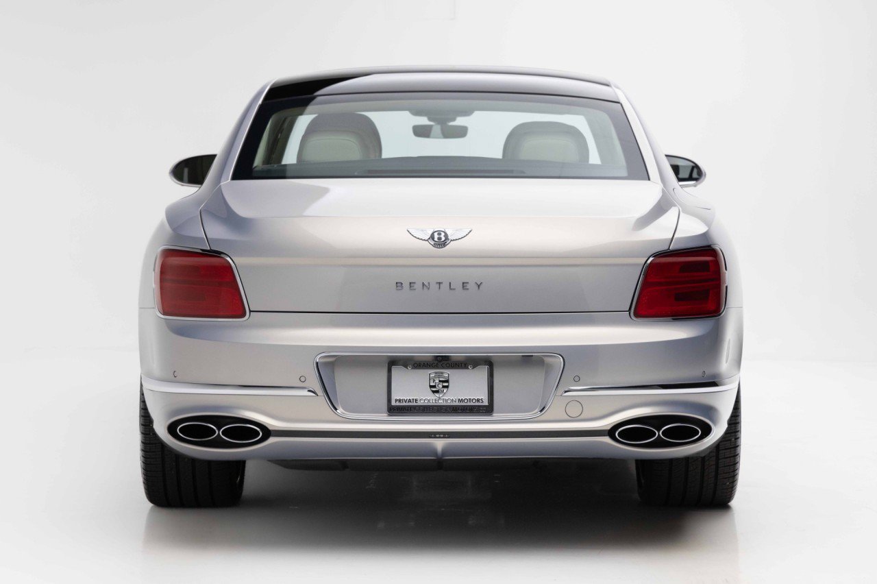 Used 2024 Bentley Flying Spur Azure AWD/4WD image 7
