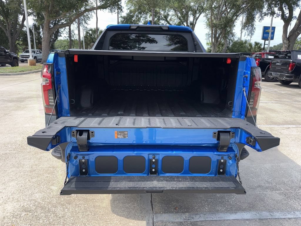Used 2026 Chevrolet Silverado EV Trail Boss AWD/4WD image 22